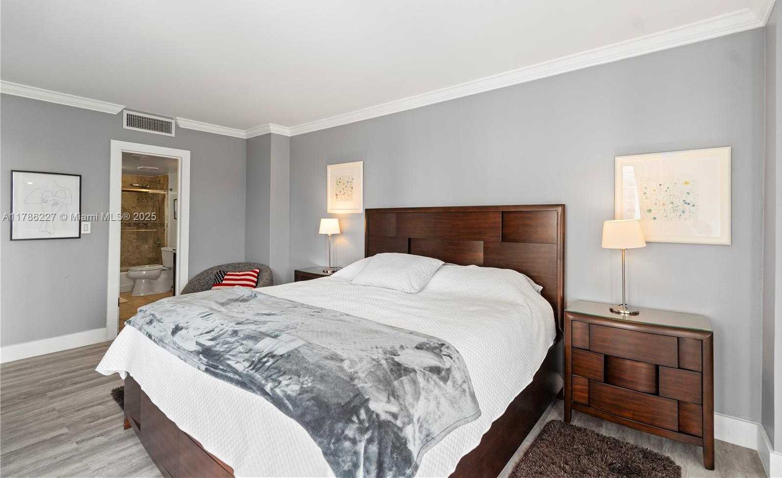 Small Image of 3625 NORTH COUNTRY CLUB DR #902, Aventura Number 15