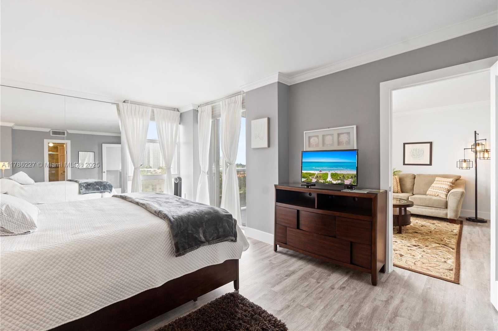 Small Image of 3625 NORTH COUNTRY CLUB DR #902, Aventura Number 16
