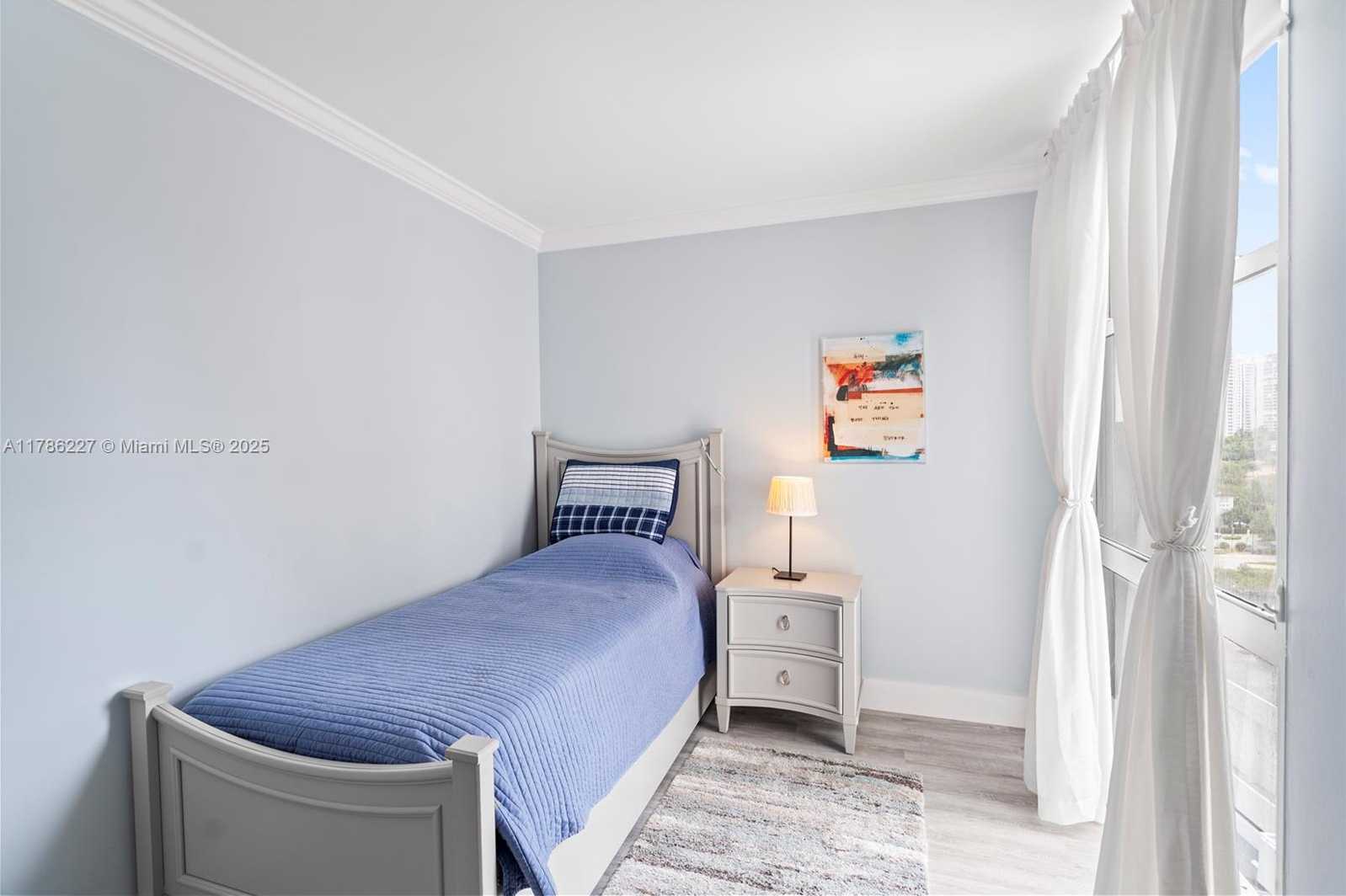 Small Image of 3625 NORTH COUNTRY CLUB DR #902, Aventura Number 20