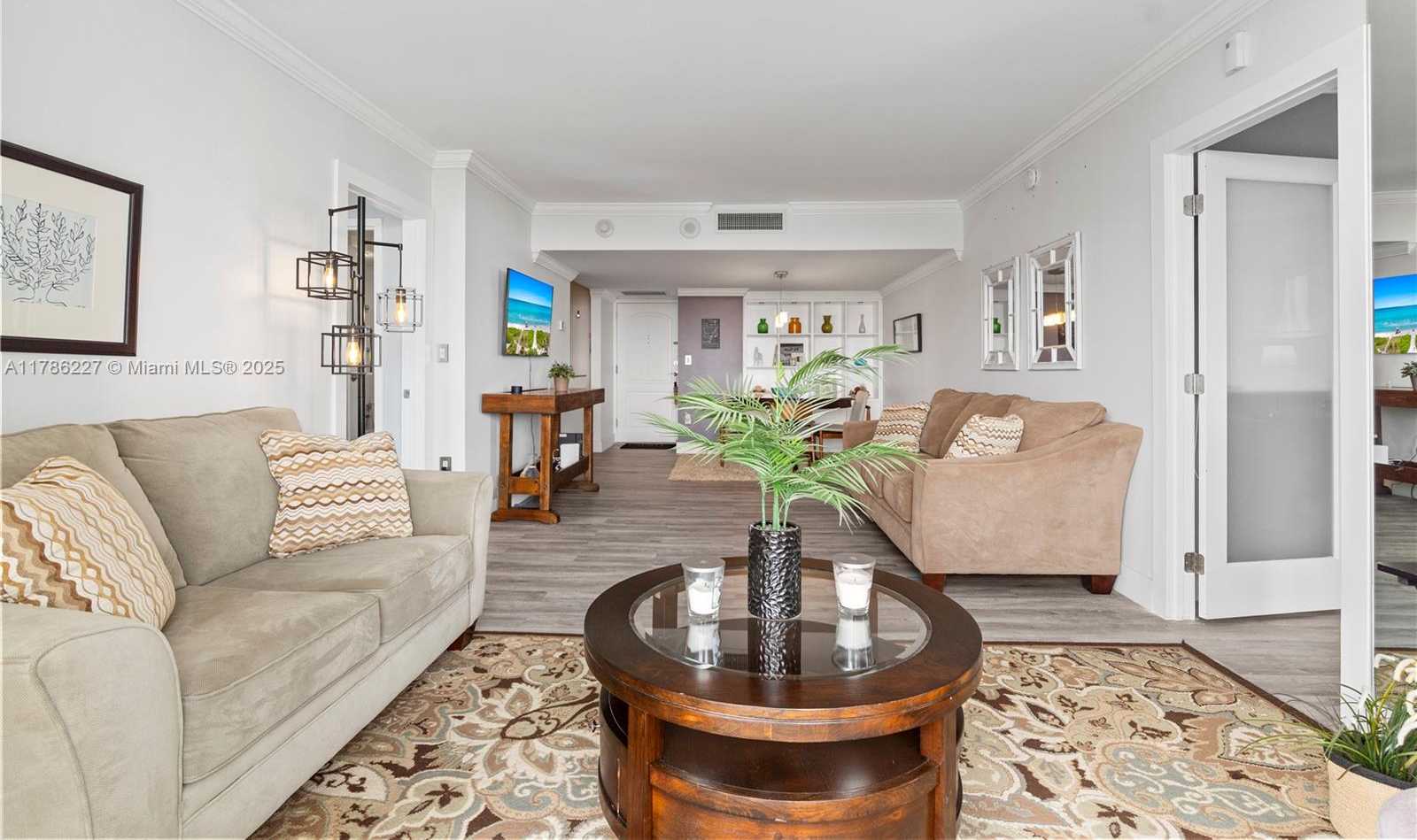 Small Image of 3625 NORTH COUNTRY CLUB DR #902, Aventura Number 3