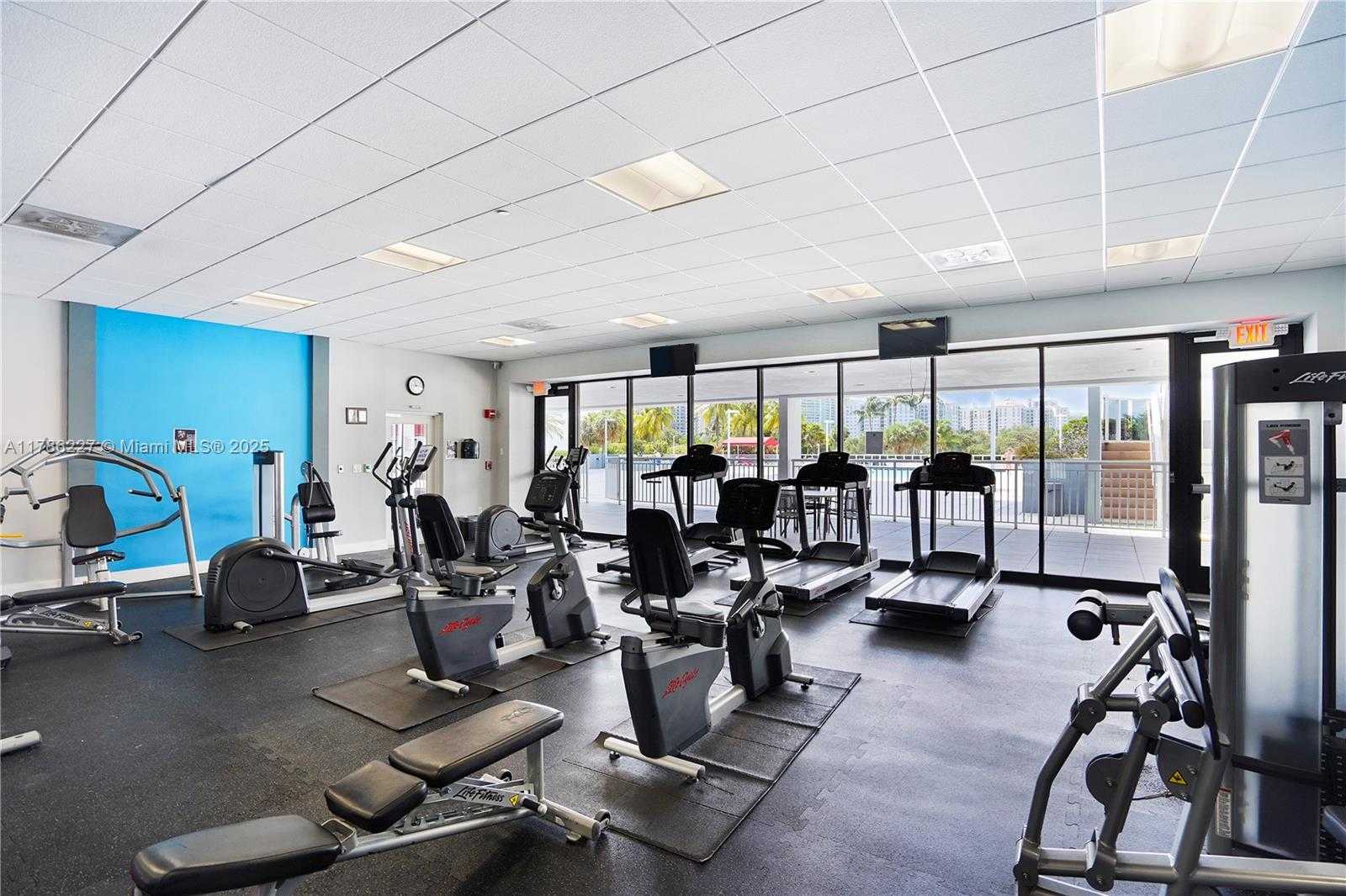 Small Image of 3625 NORTH COUNTRY CLUB DR #902, Aventura Number 30
