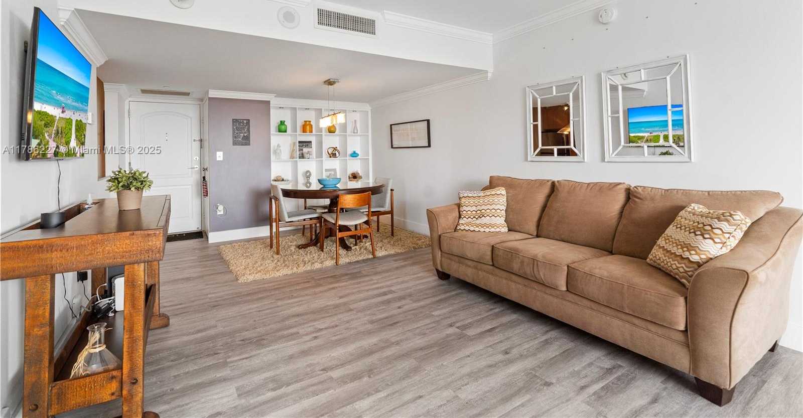 Small Image of 3625 NORTH COUNTRY CLUB DR #902, Aventura Number 4