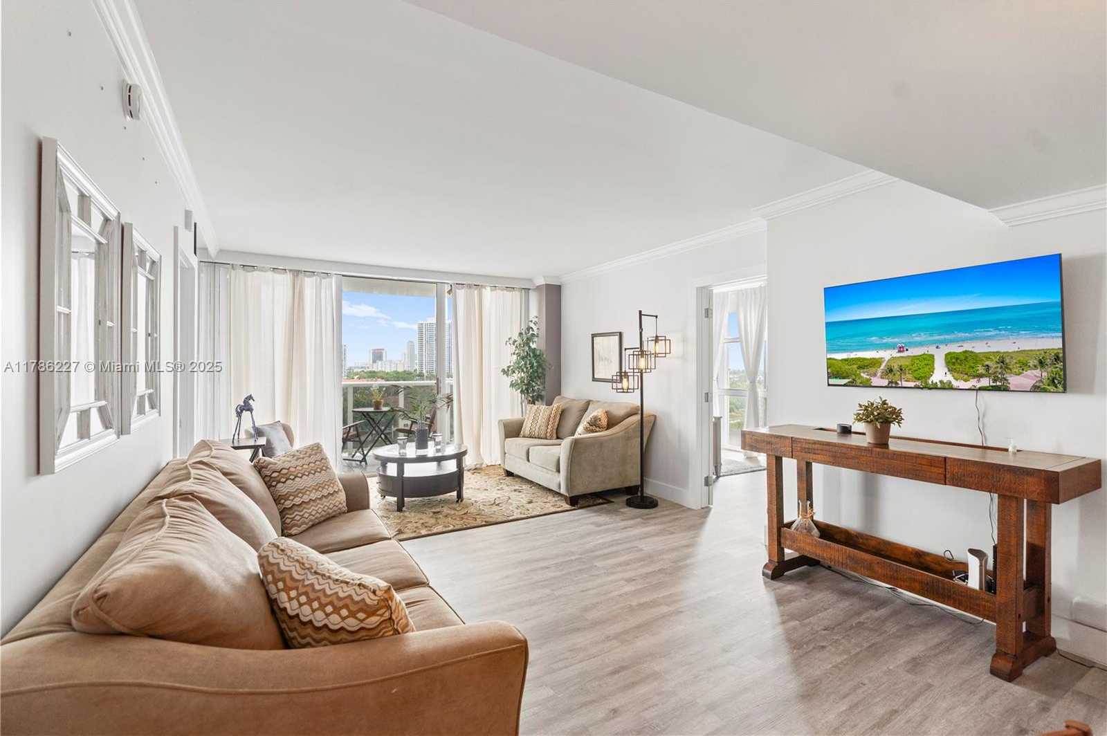 Small Image of 3625 NORTH COUNTRY CLUB DR #902, Aventura Number 7