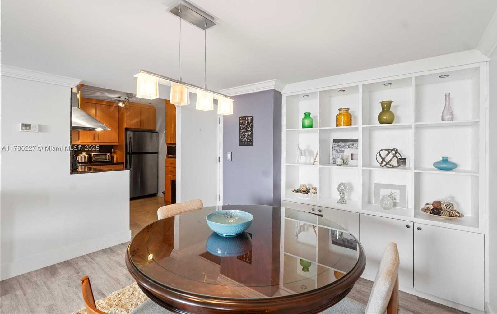Small Image of 3625 NORTH COUNTRY CLUB DR #902, Aventura Number 9