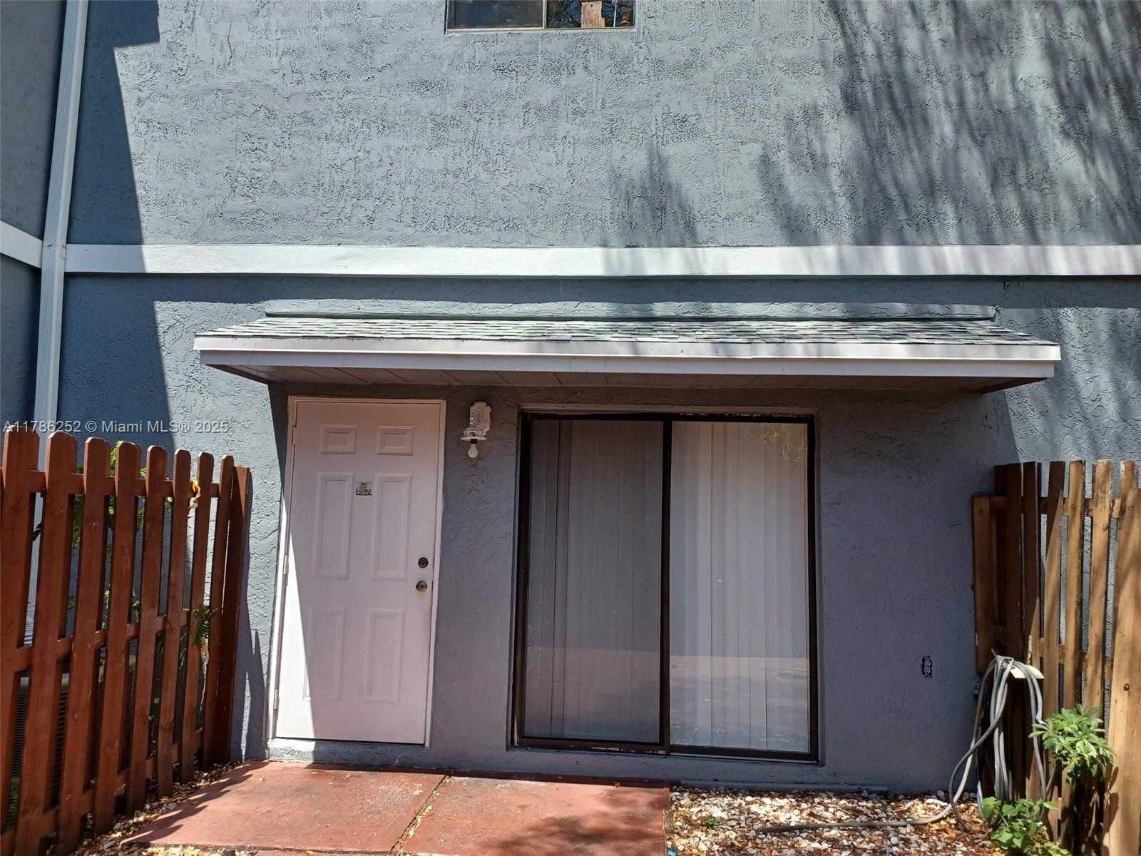 Small Image of 15 CROSSINGS CIR #A, Boynton Beach Number 3