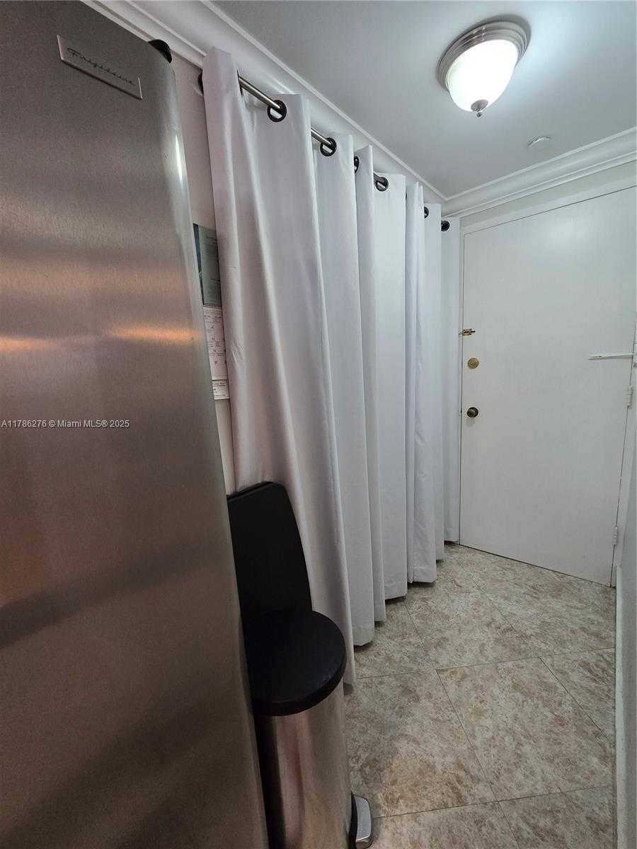 Small Image of 5825 COLLINS AVE #2D, Miami Beach Number 51
