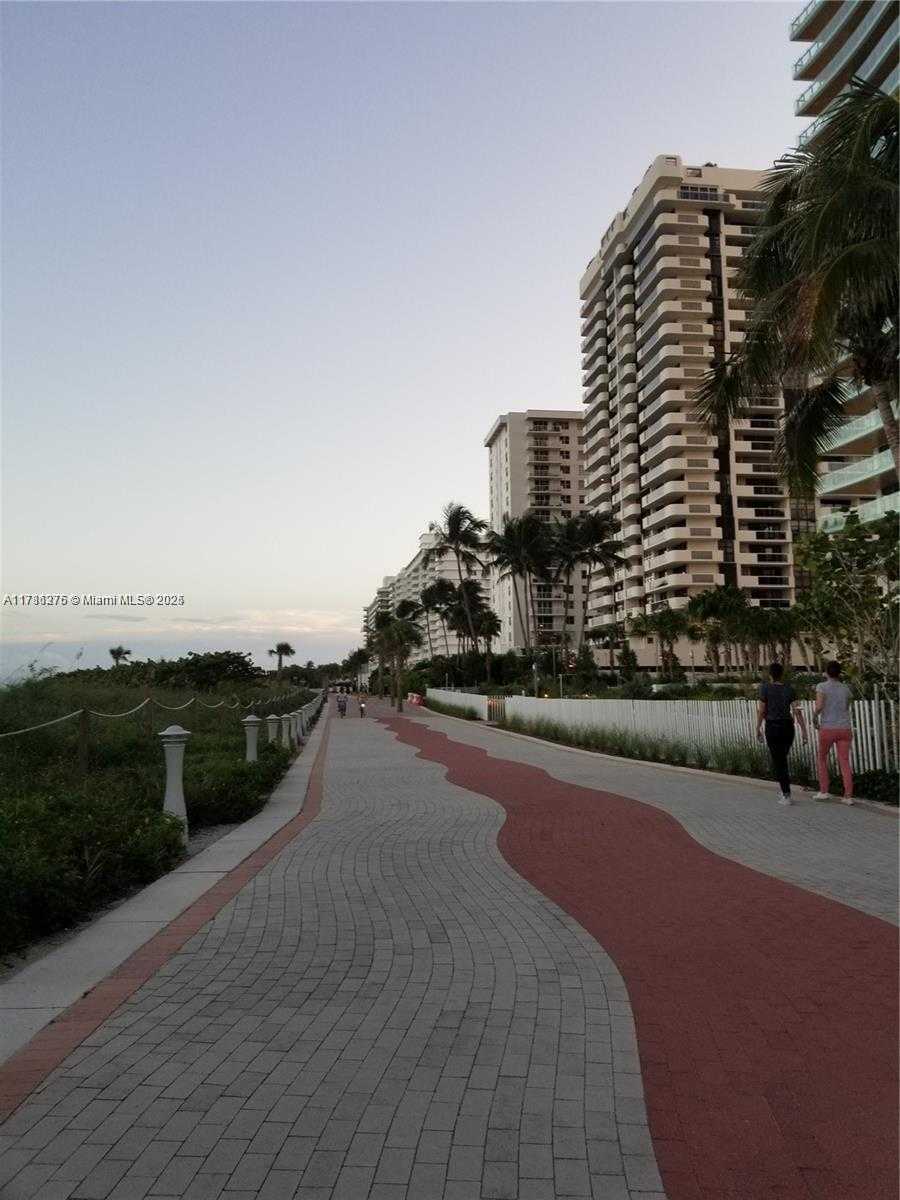 Small Image of 5825 COLLINS AVE #2D, Miami Beach Number 52