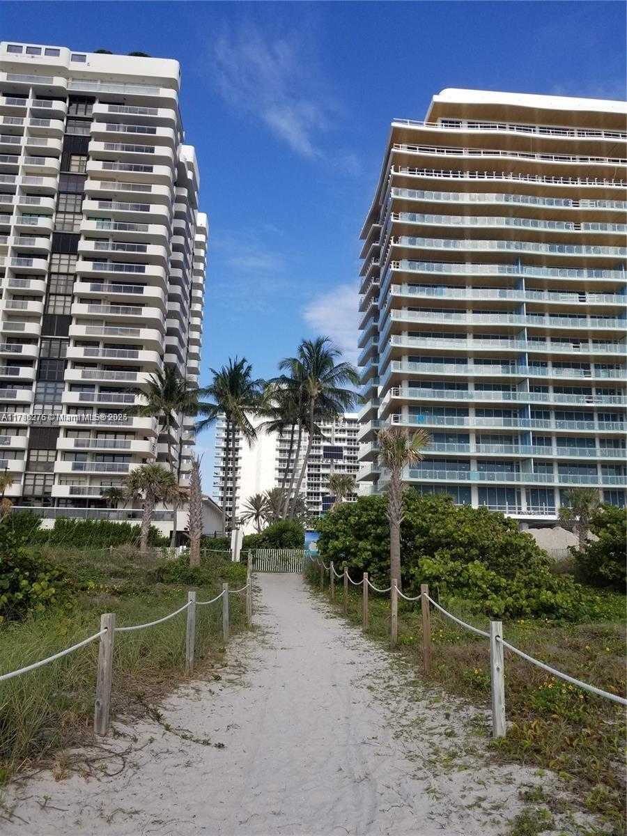 Small Image of 5825 COLLINS AVE #2D, Miami Beach Number 55