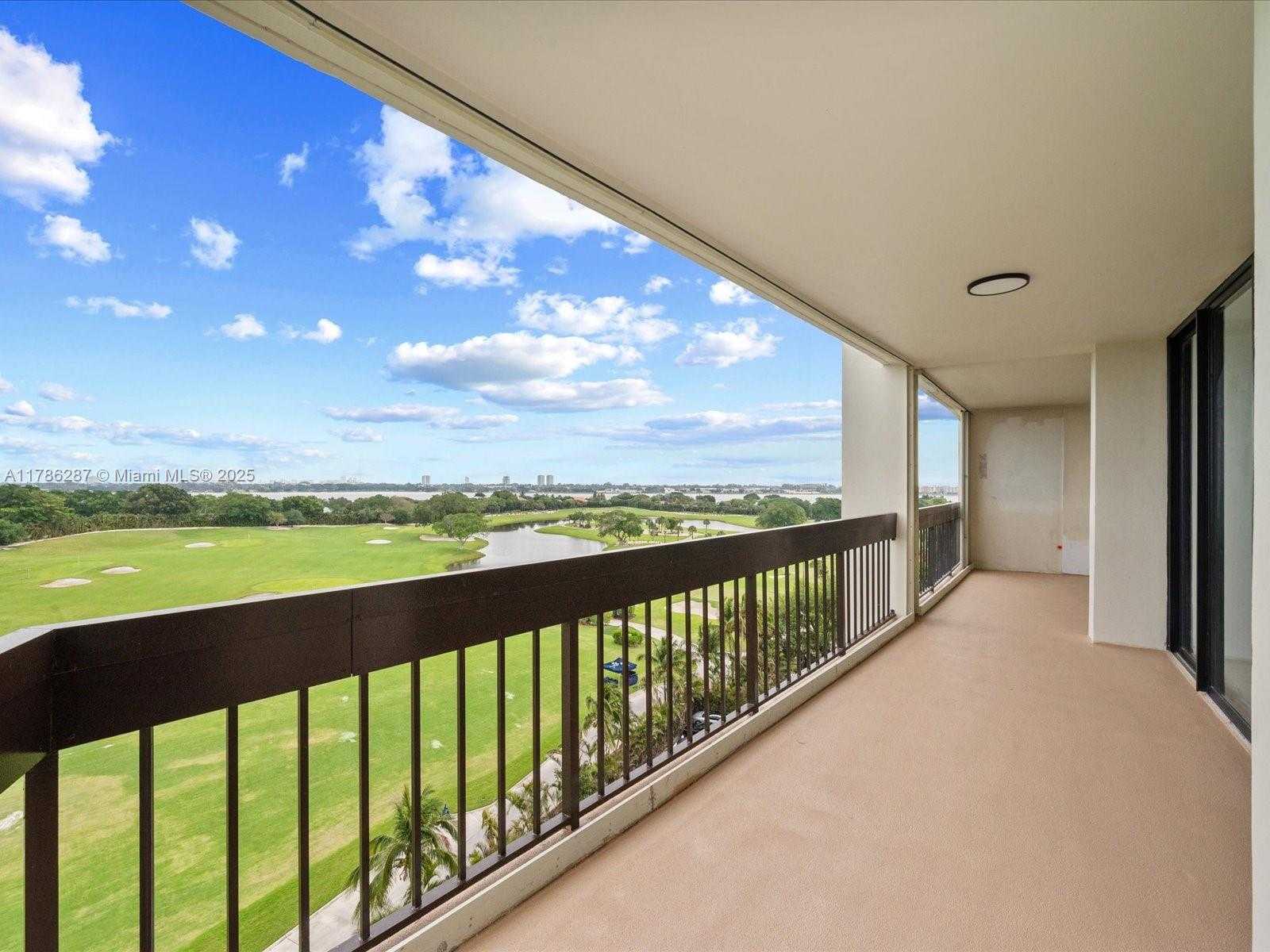 Small Image of 2000 PRESIDENTIAL WAY #901, West Palm Beach Number 27
