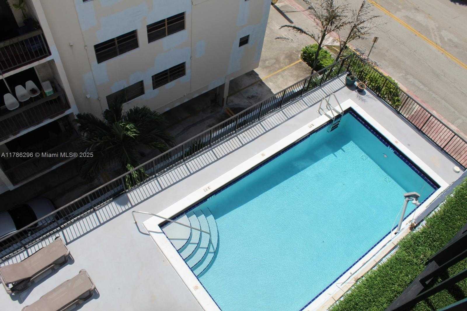 Small Image of 899 WEST AVE #7E, Miami Beach Number 40