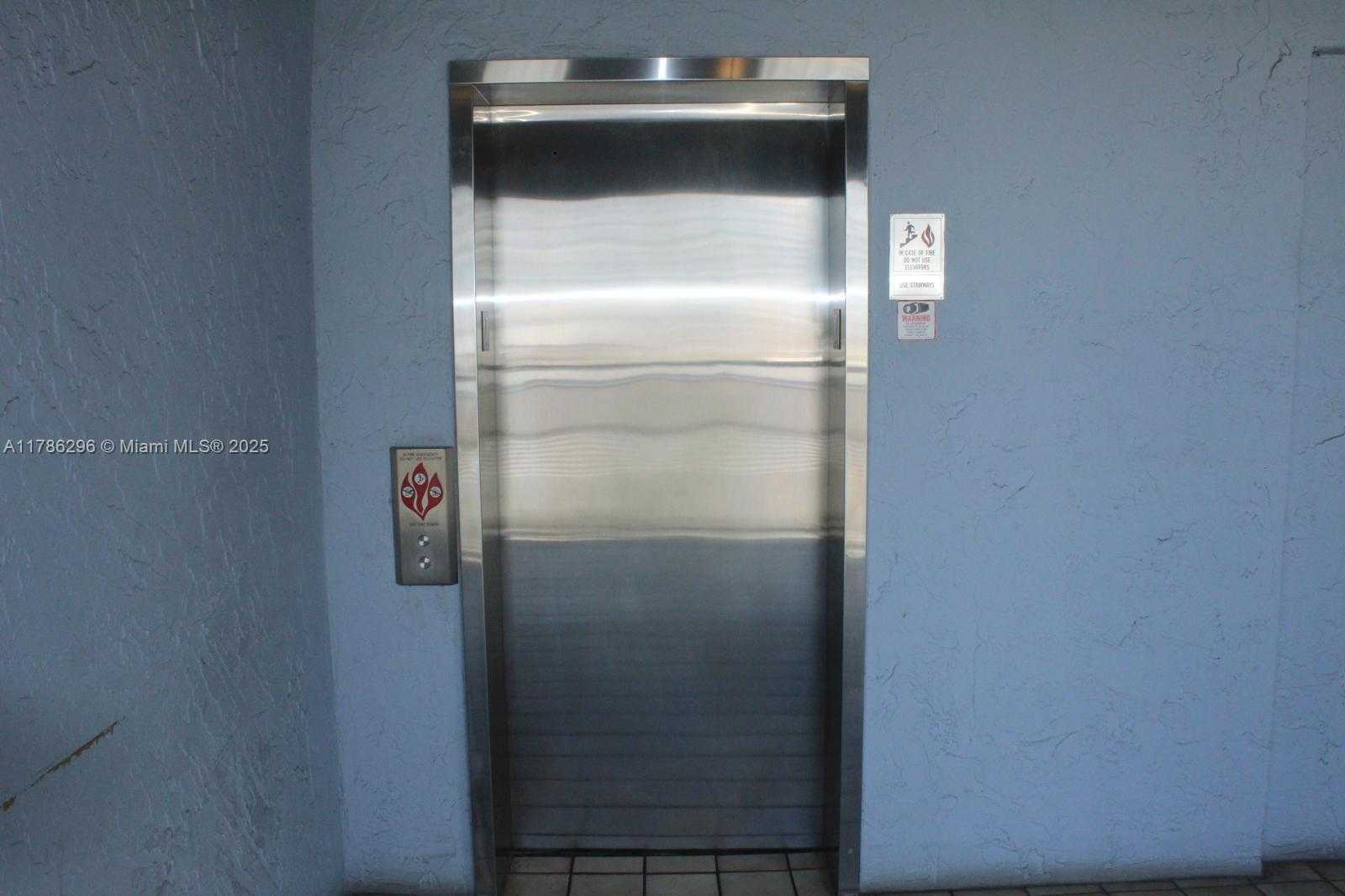 Small Image of 899 WEST AVE #7E, Miami Beach Number 42