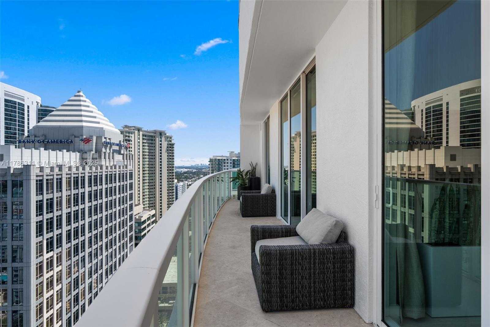 Small Image of 350 SOUTH EAST 2ND ST #GPH50, Fort Lauderdale Number 13