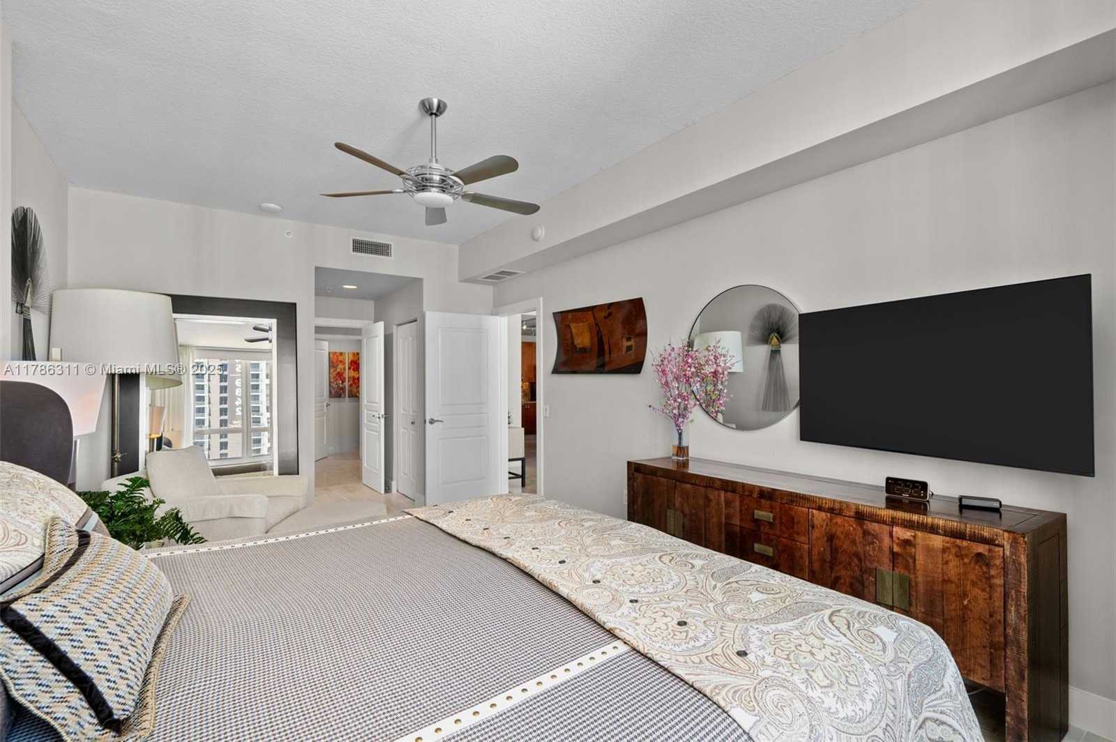 Small Image of 350 SOUTH EAST 2ND ST #GPH50, Fort Lauderdale Number 20