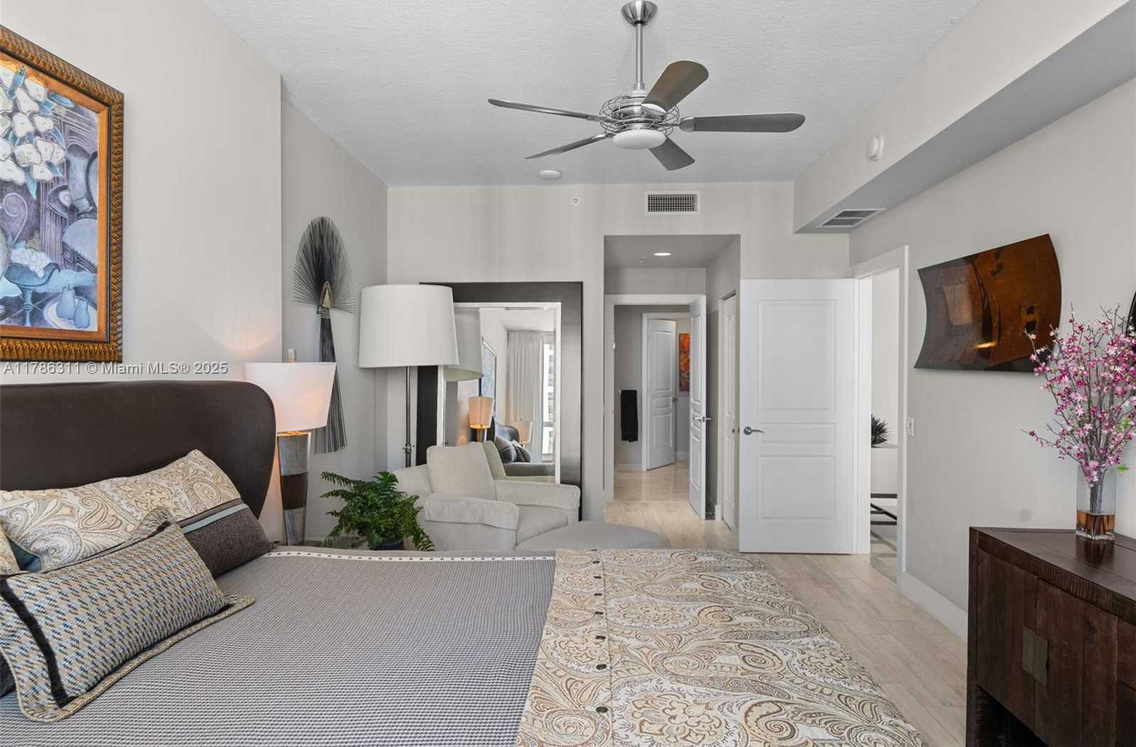 Small Image of 350 SOUTH EAST 2ND ST #GPH50, Fort Lauderdale Number 21