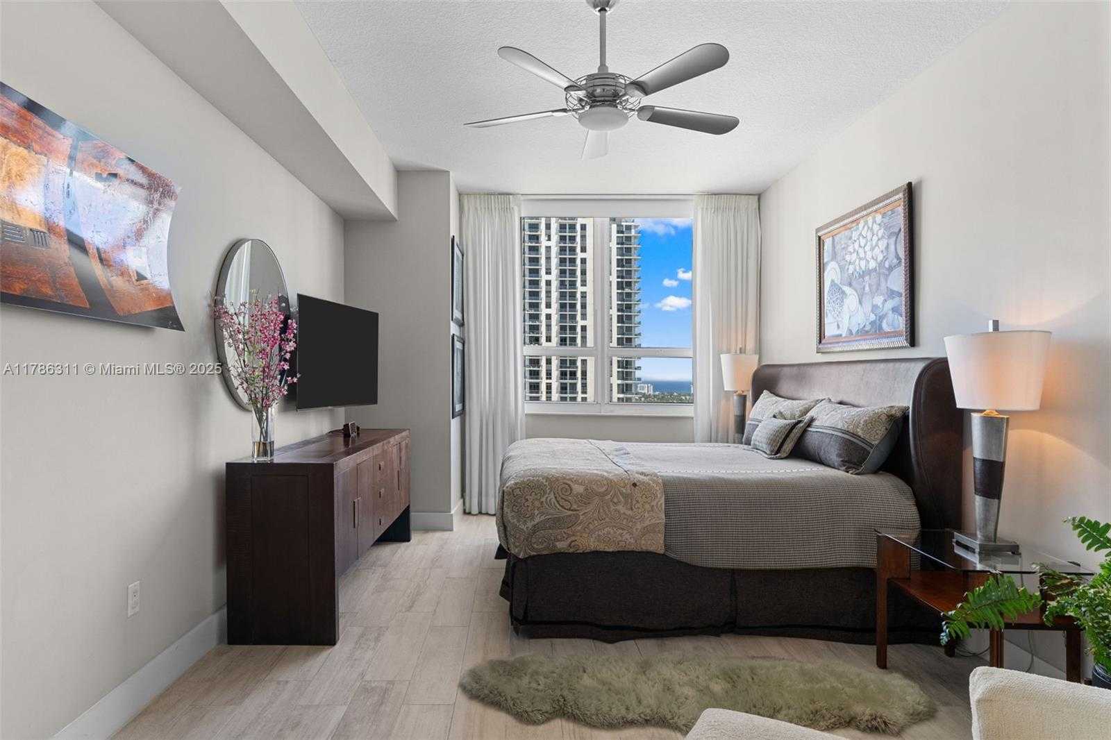 Small Image of 350 SOUTH EAST 2ND ST #GPH50, Fort Lauderdale Number 23