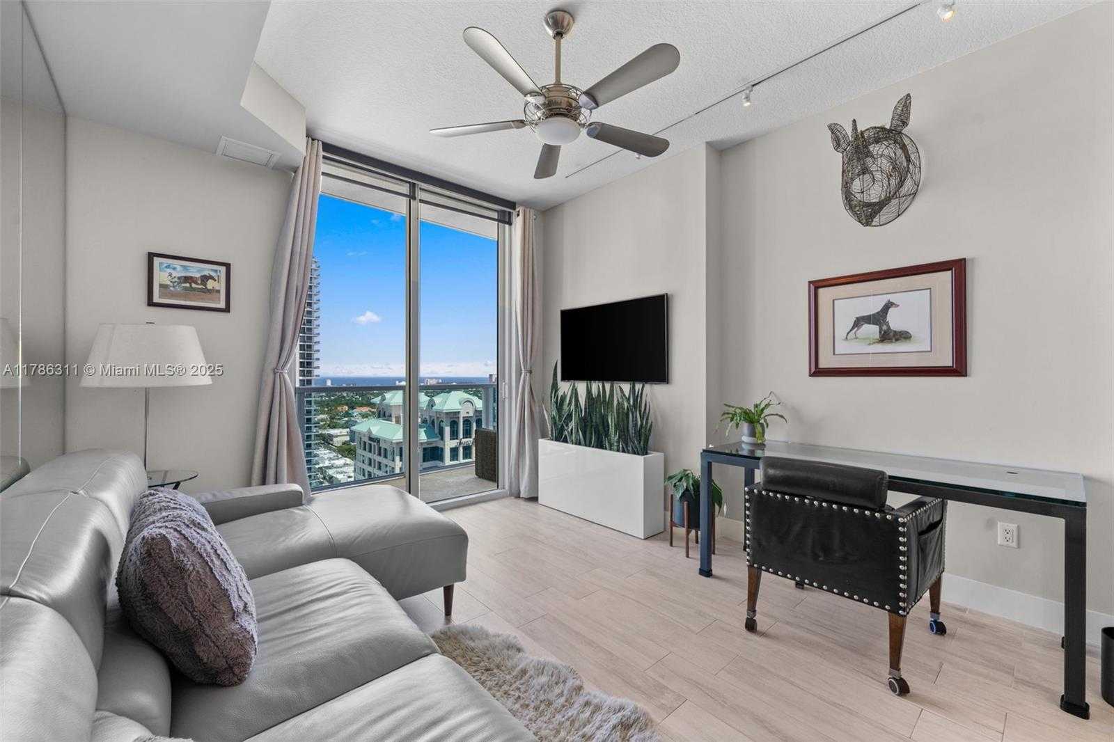 Small Image of 350 SOUTH EAST 2ND ST #GPH50, Fort Lauderdale Number 26