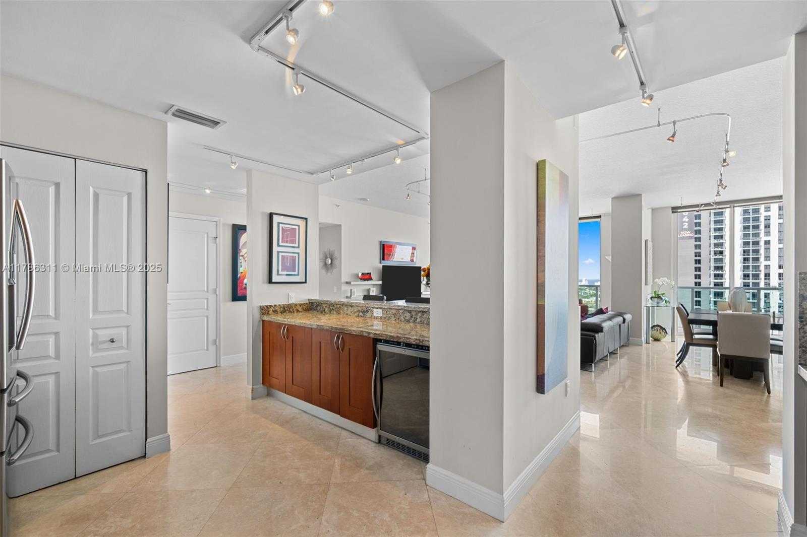 Small Image of 350 SOUTH EAST 2ND ST #GPH50, Fort Lauderdale Number 33