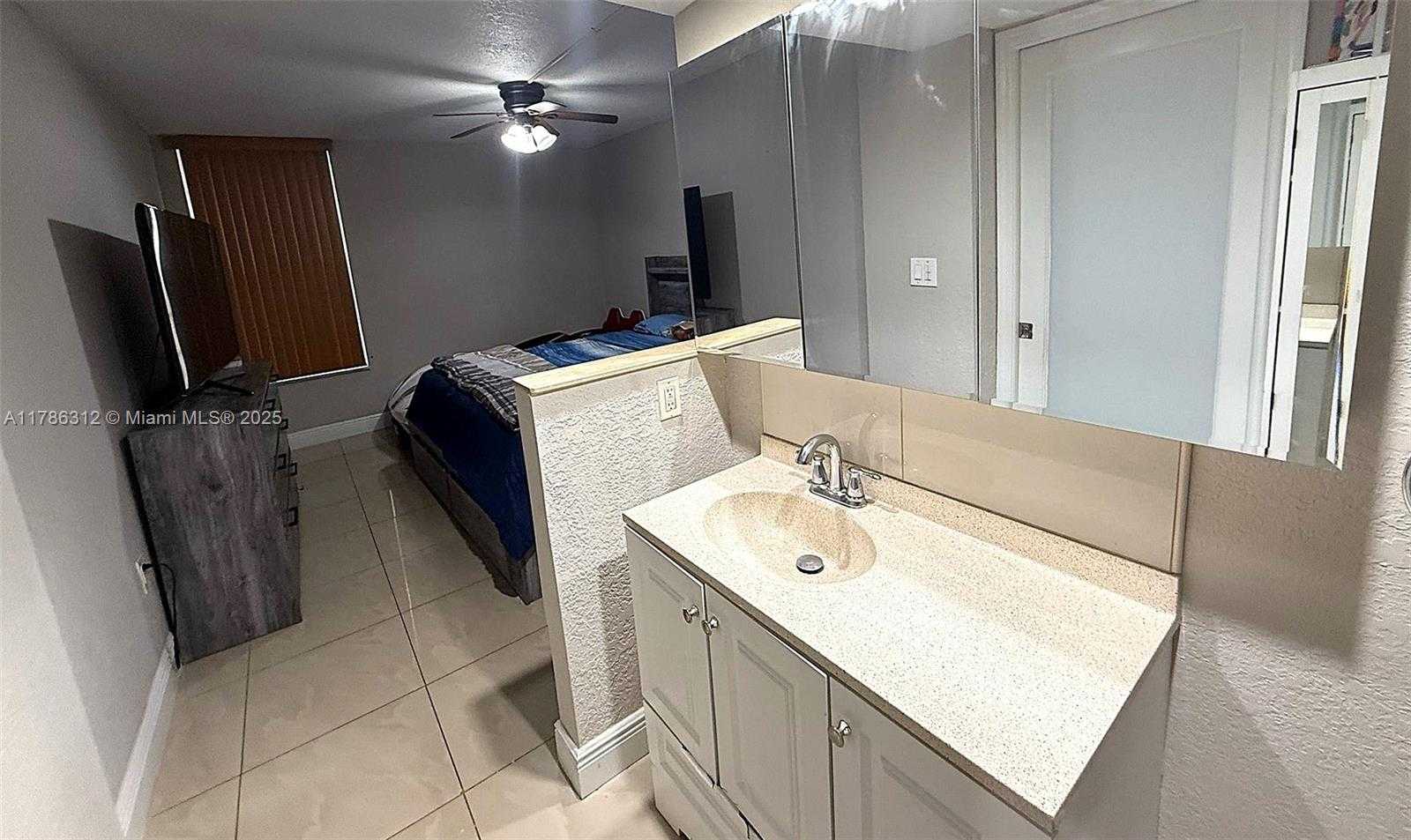 Small Image of 8820 FONTAINEBLEAU BLVD #104, Miami Number 16