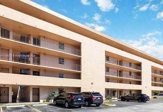 Small Image of 8820 FONTAINEBLEAU BLVD #104, Miami Number 17