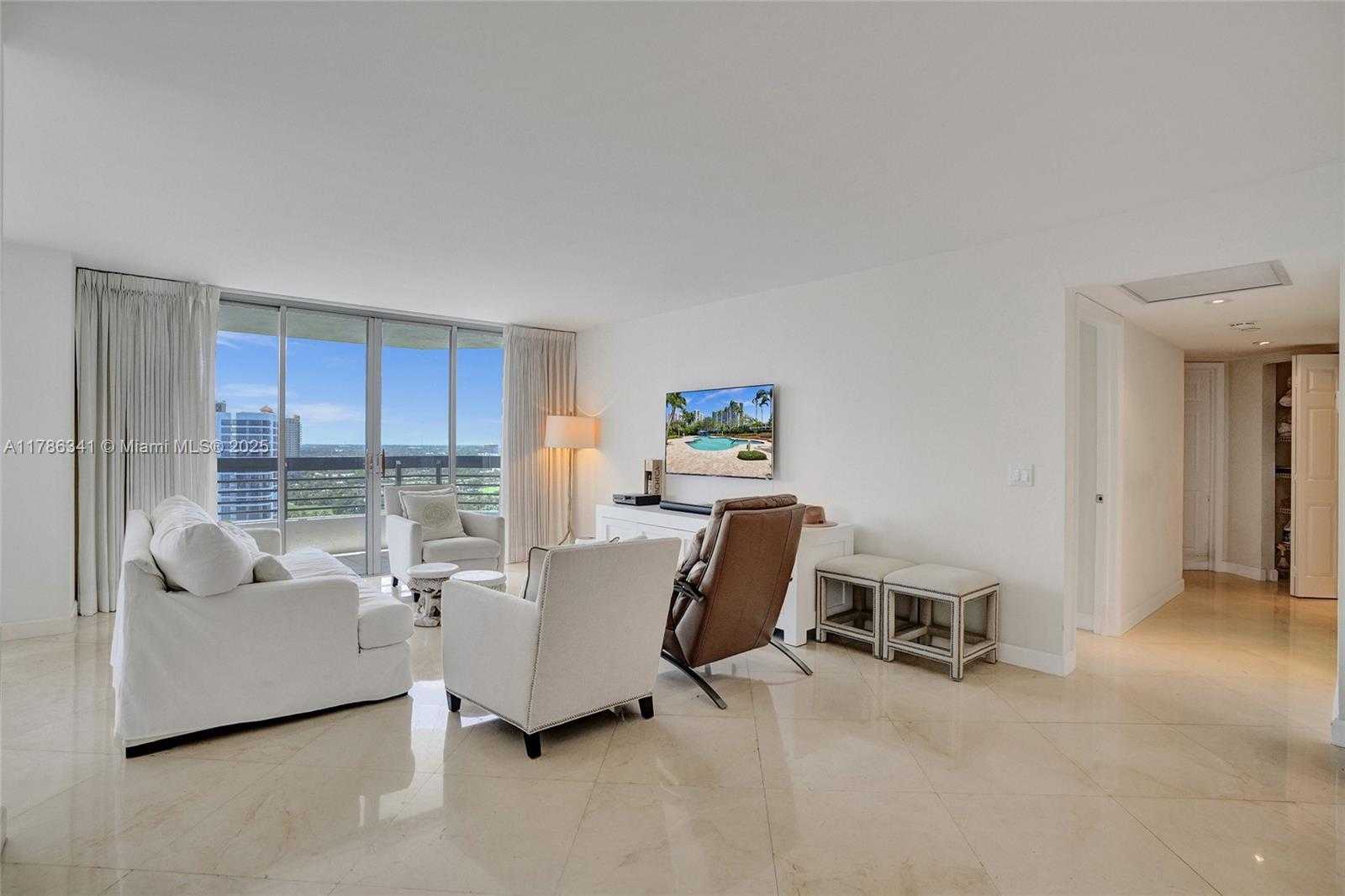 Small Image of 3500 MYSTIC POINTE DR #2101, Aventura Number 10