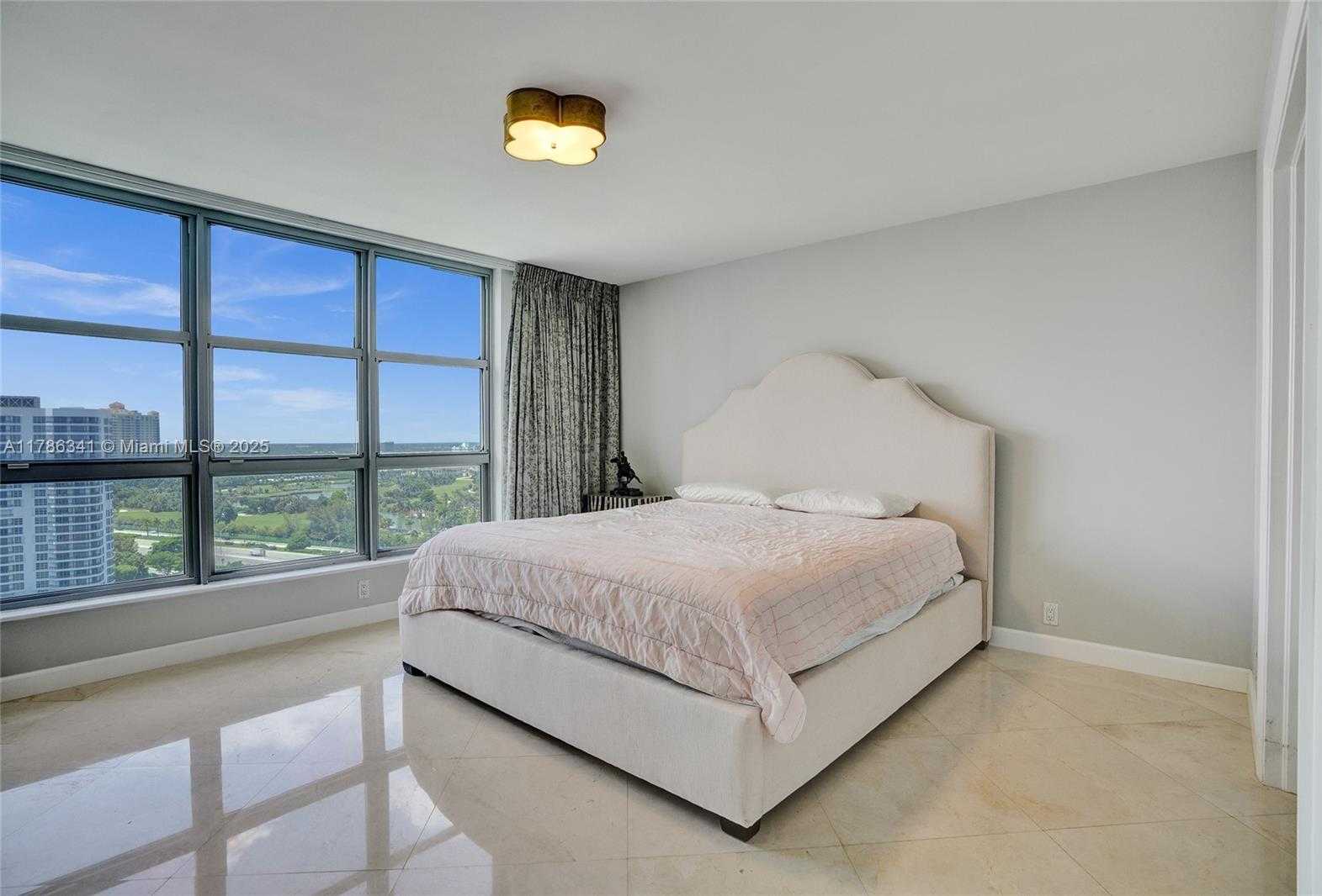 Small Image of 3500 MYSTIC POINTE DR #2101, Aventura Number 21