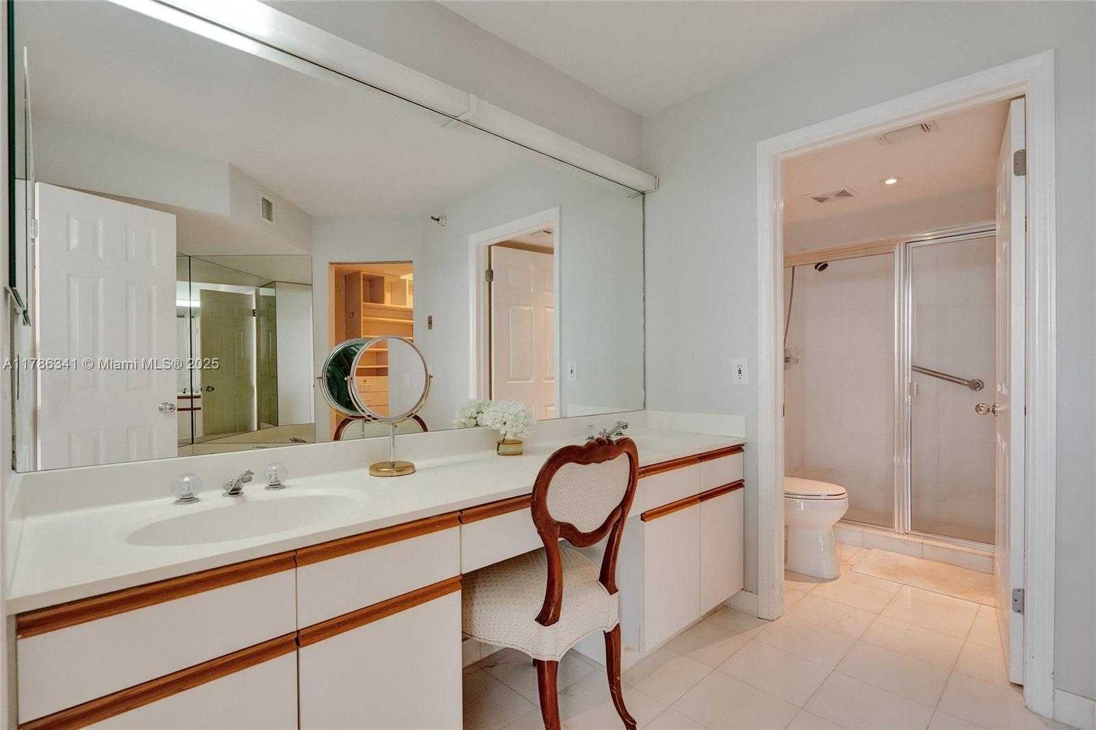 Small Image of 3500 MYSTIC POINTE DR #2101, Aventura Number 26