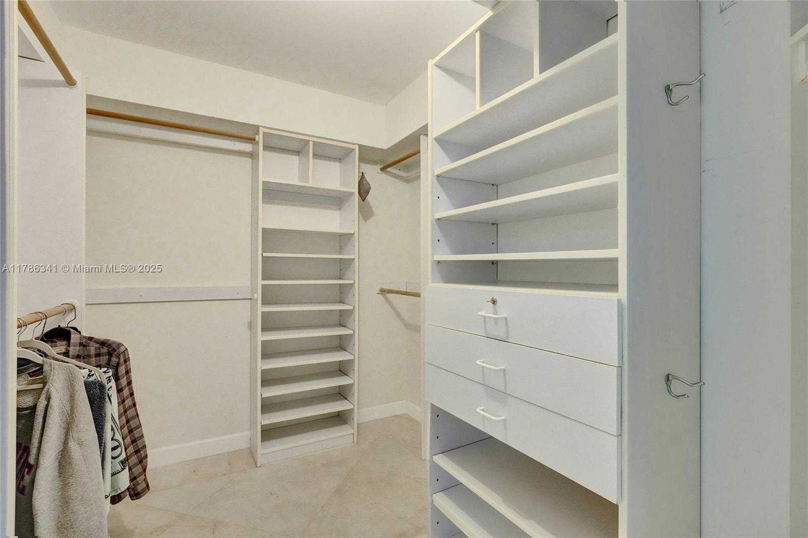 Small Image of 3500 MYSTIC POINTE DR #2101, Aventura Number 28