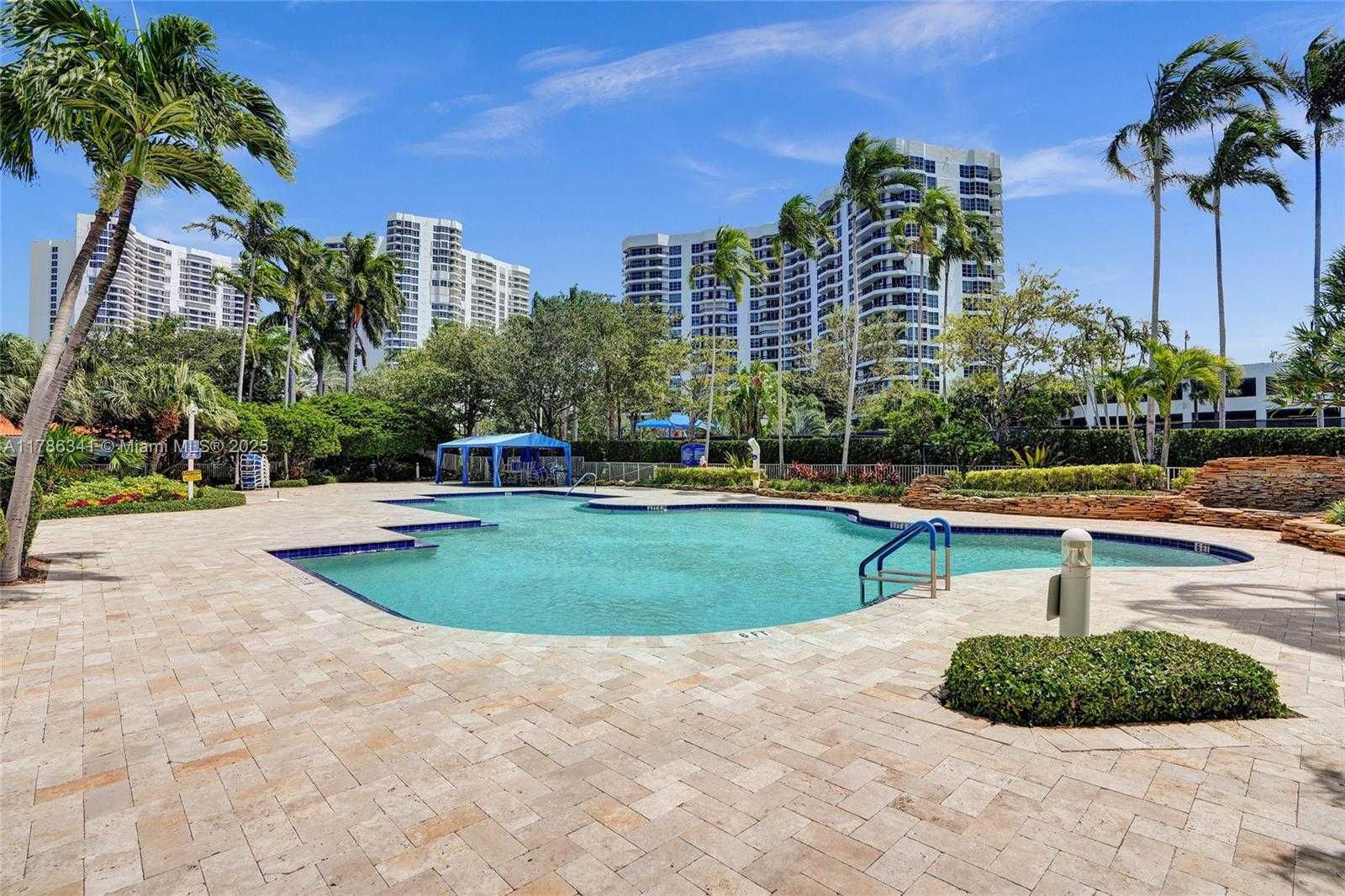 Small Image of 3500 MYSTIC POINTE DR #2101, Aventura Number 33