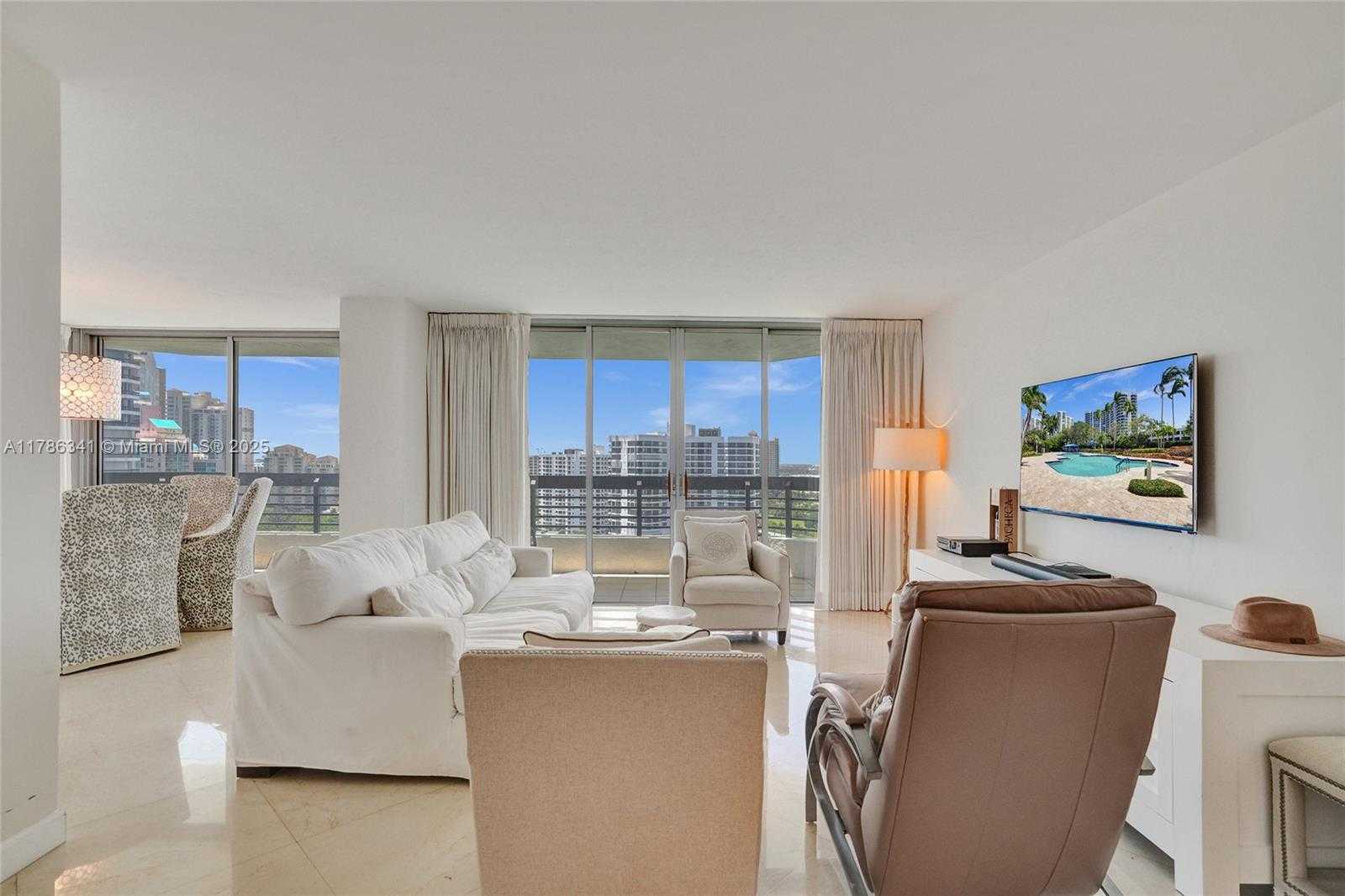 Small Image of 3500 MYSTIC POINTE DR #2101, Aventura Number 8