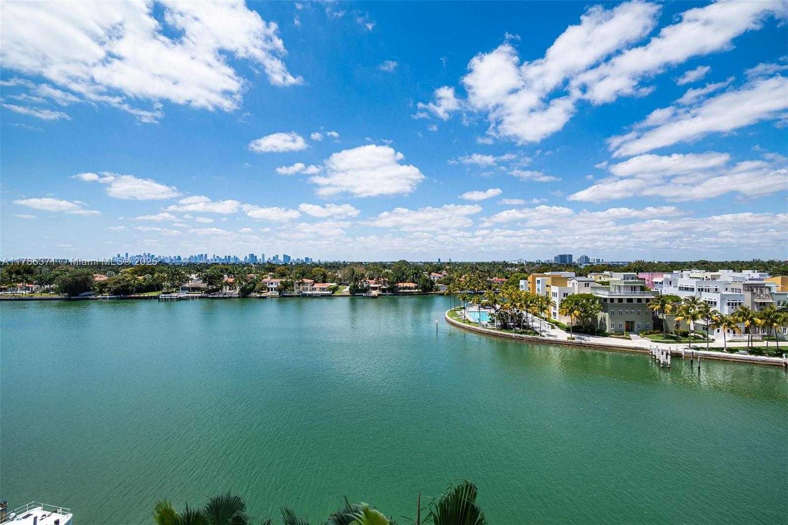 Small Image of 5900 COLLINS AVE #805, Miami Beach Number 13