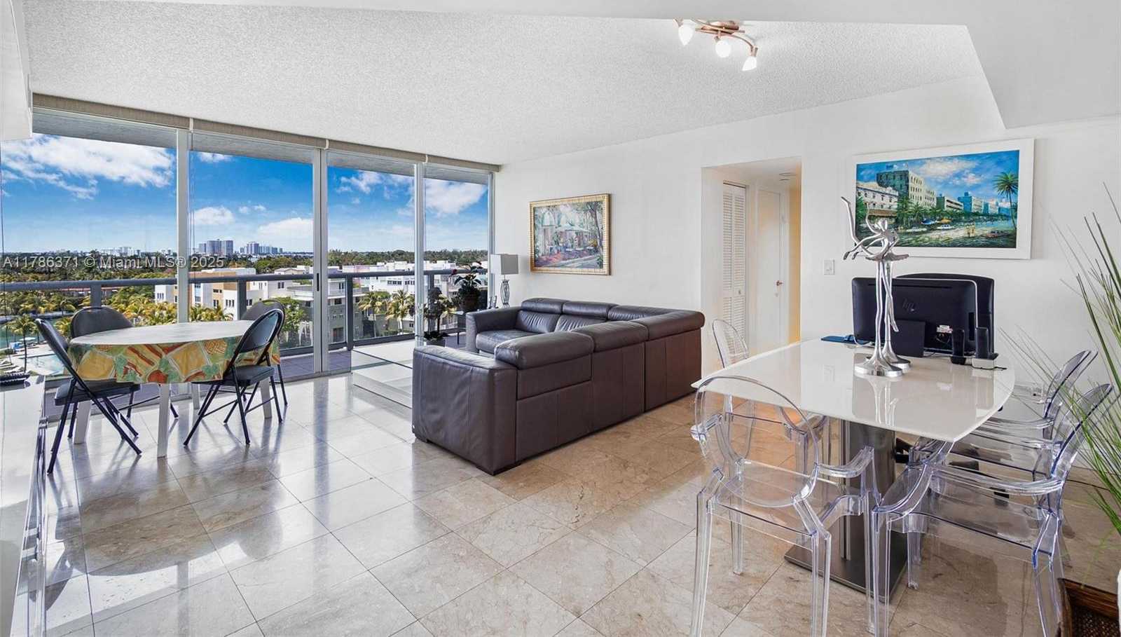 Small Image of 5900 COLLINS AVE #805, Miami Beach Number 21