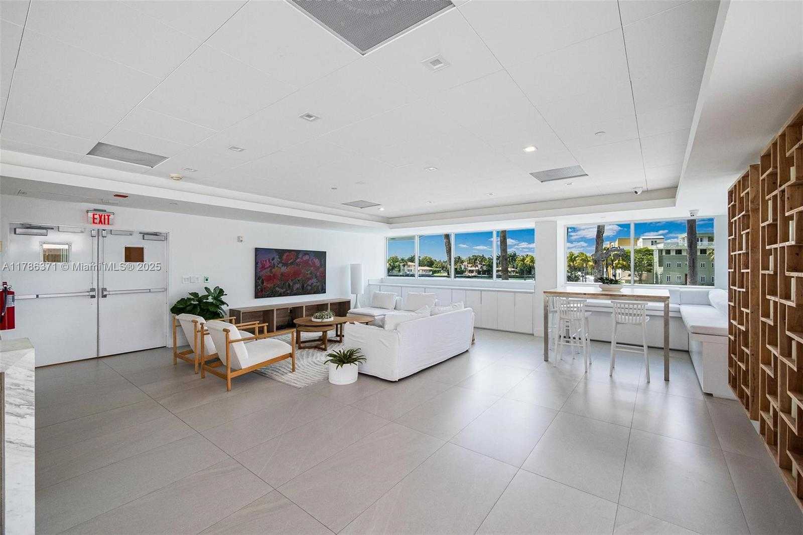 Small Image of 5900 COLLINS AVE #805, Miami Beach Number 31