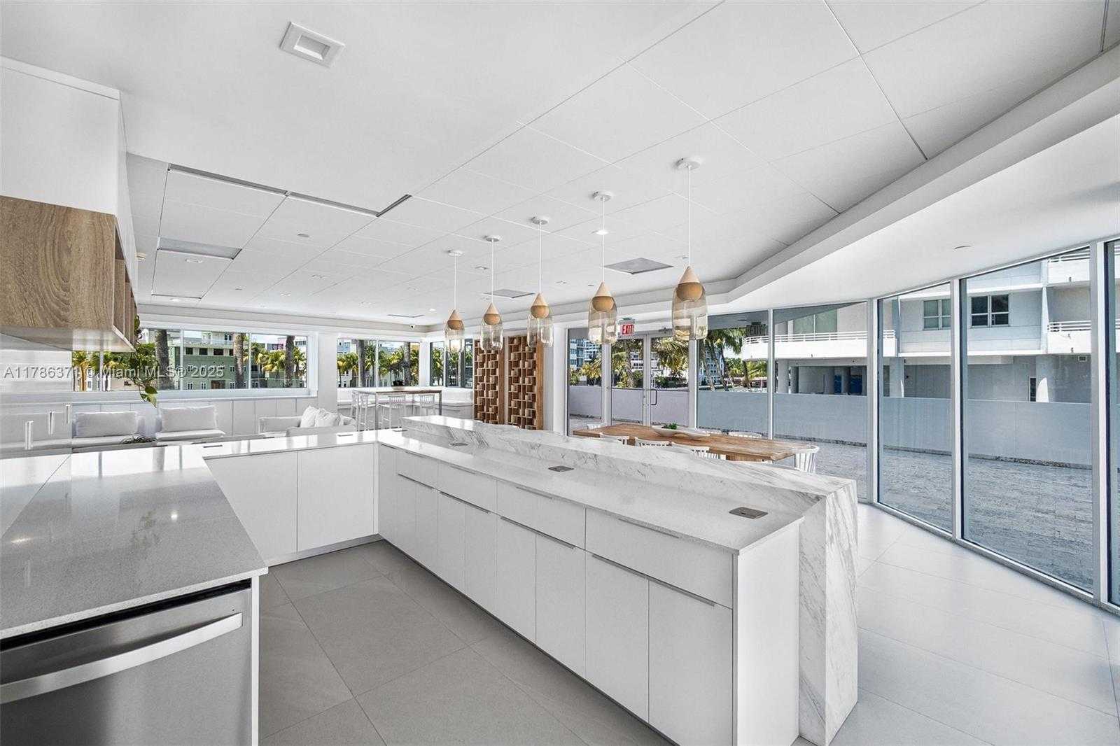 Small Image of 5900 COLLINS AVE #805, Miami Beach Number 34