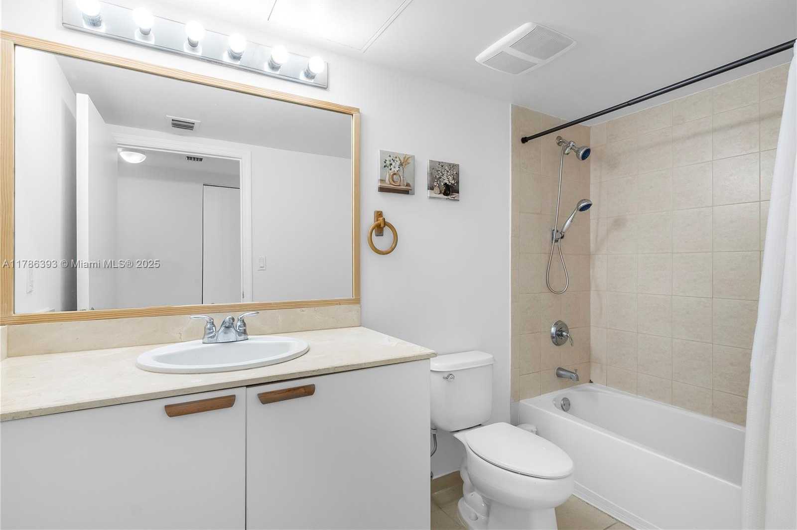 Small Image of 16699 COLLINS AVE #3107, Sunny Isles Beach Number 14