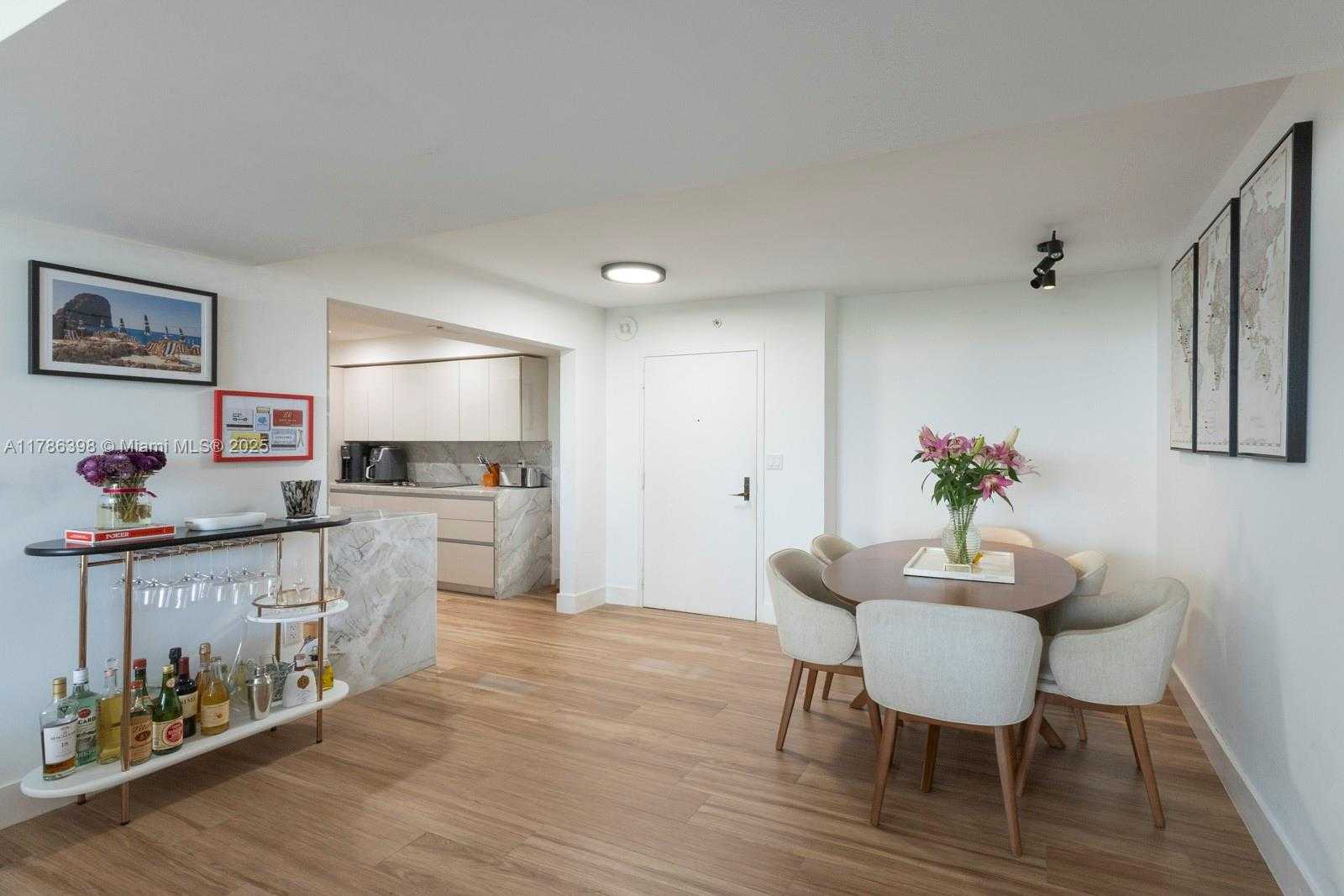 Small Image of 600 BILTMORE WAY #513, Coral Gables Number 5
