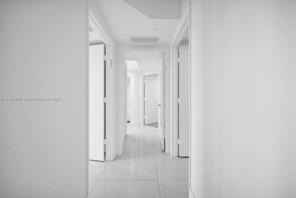 Small Image of 7000 ISLAND BLVD #2708, Aventura Number 20