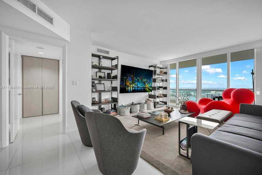 Small Image of 7000 ISLAND BLVD #2708, Aventura Number 32