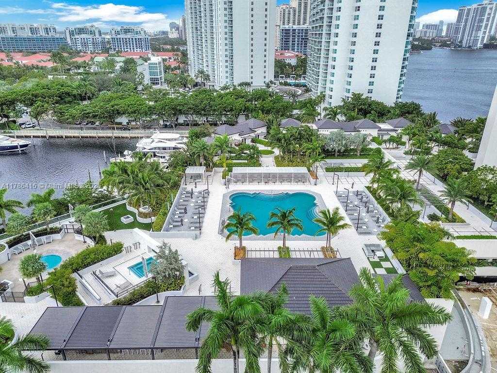 Small Image of 7000 ISLAND BLVD #2708, Aventura Number 5