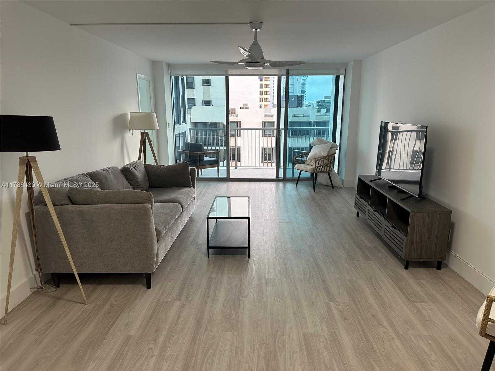 Small Image of 2655 COLLINS AVE #608, Miami Beach Number 7