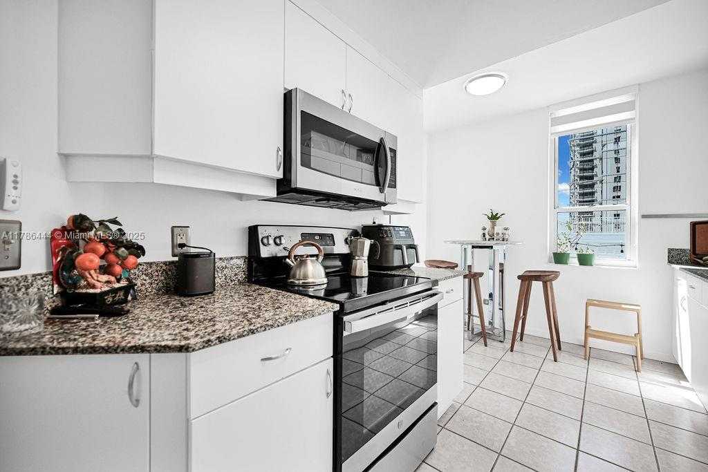 Small Image of 701 BRICKELL KEY BLVD #610, Miami Number 11