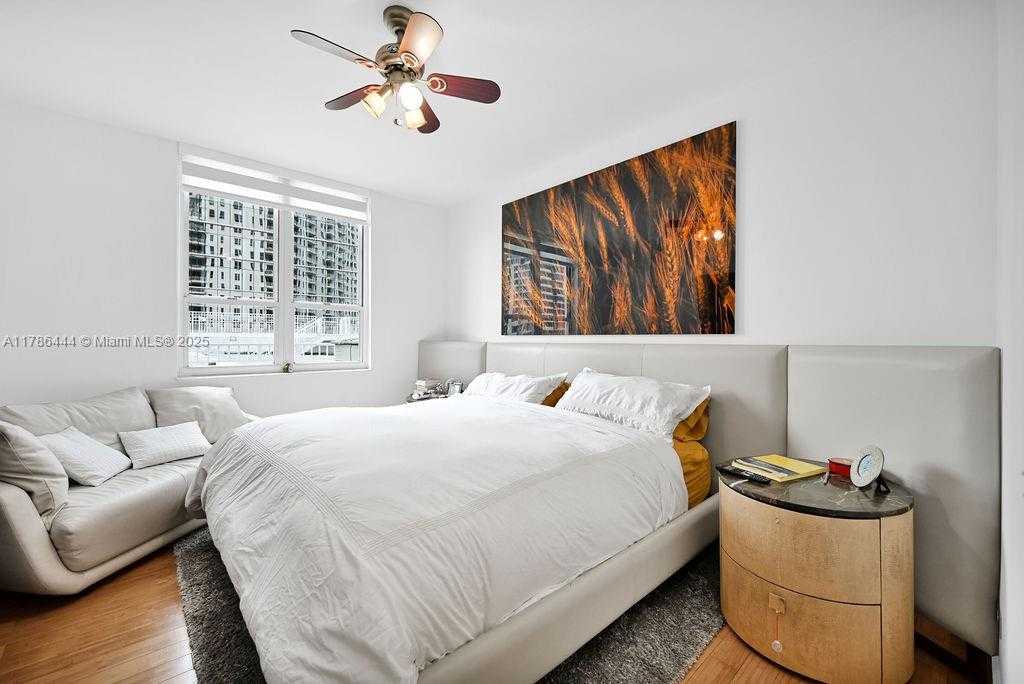 Small Image of 701 BRICKELL KEY BLVD #610, Miami Number 14