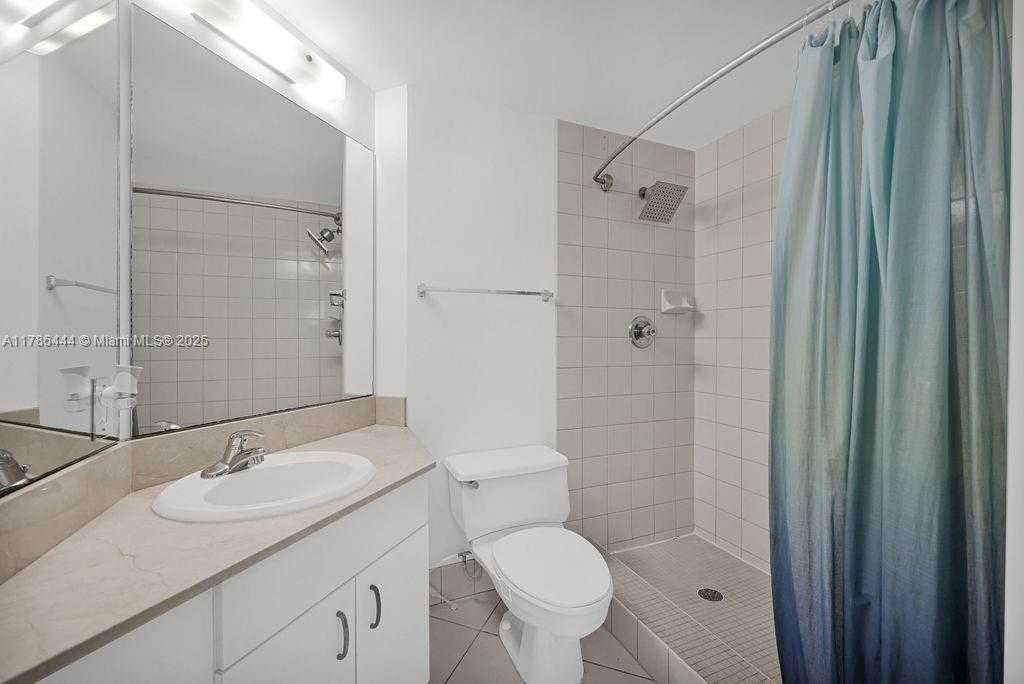 Small Image of 701 BRICKELL KEY BLVD #610, Miami Number 18