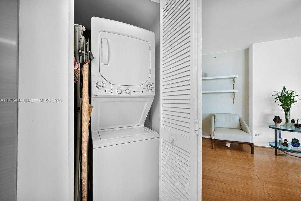 Small Image of 701 BRICKELL KEY BLVD #610, Miami Number 19