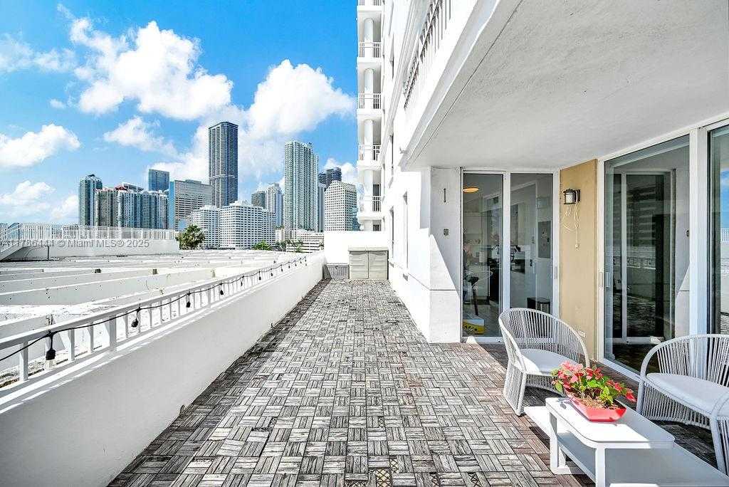 Small Image of 701 BRICKELL KEY BLVD #610, Miami Number 22
