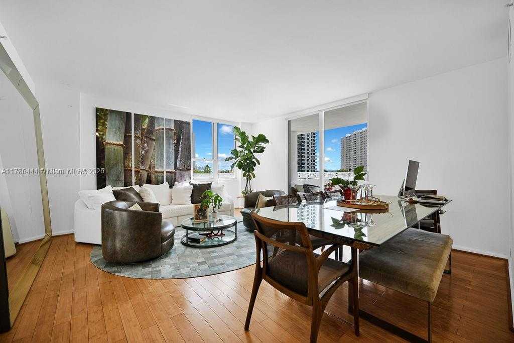 Small Image of 701 BRICKELL KEY BLVD #610, Miami Number 6
