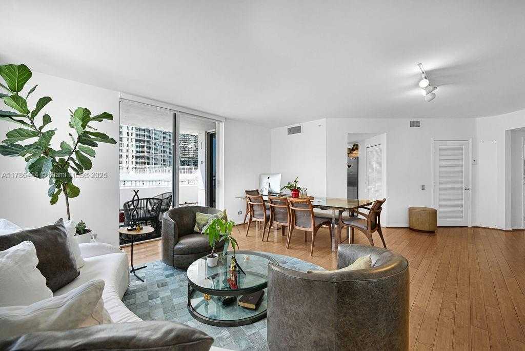 Small Image of 701 BRICKELL KEY BLVD #610, Miami Number 7
