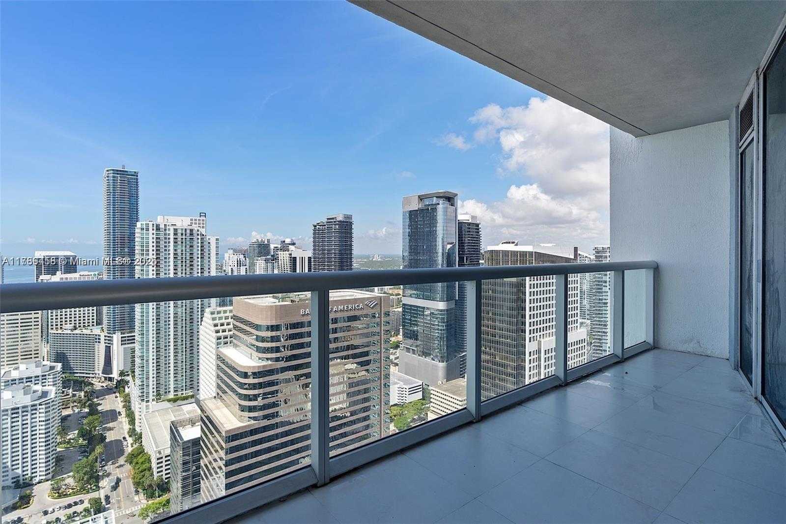 Small Image of 495 BRICKELL AVE #5407, Miami Number 3