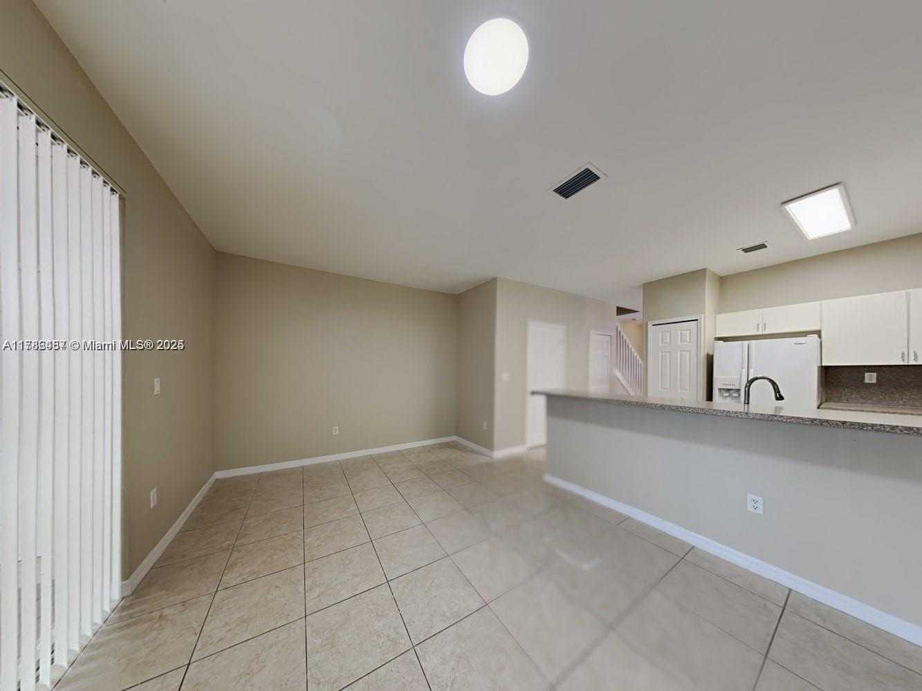 Small Image of 15277 SOUTH WEST 88TH TER, Miami Number 9