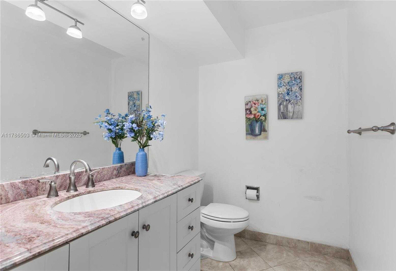 Small Image of 8306 SOUTH WEST 81ST TER, Miami Number 16