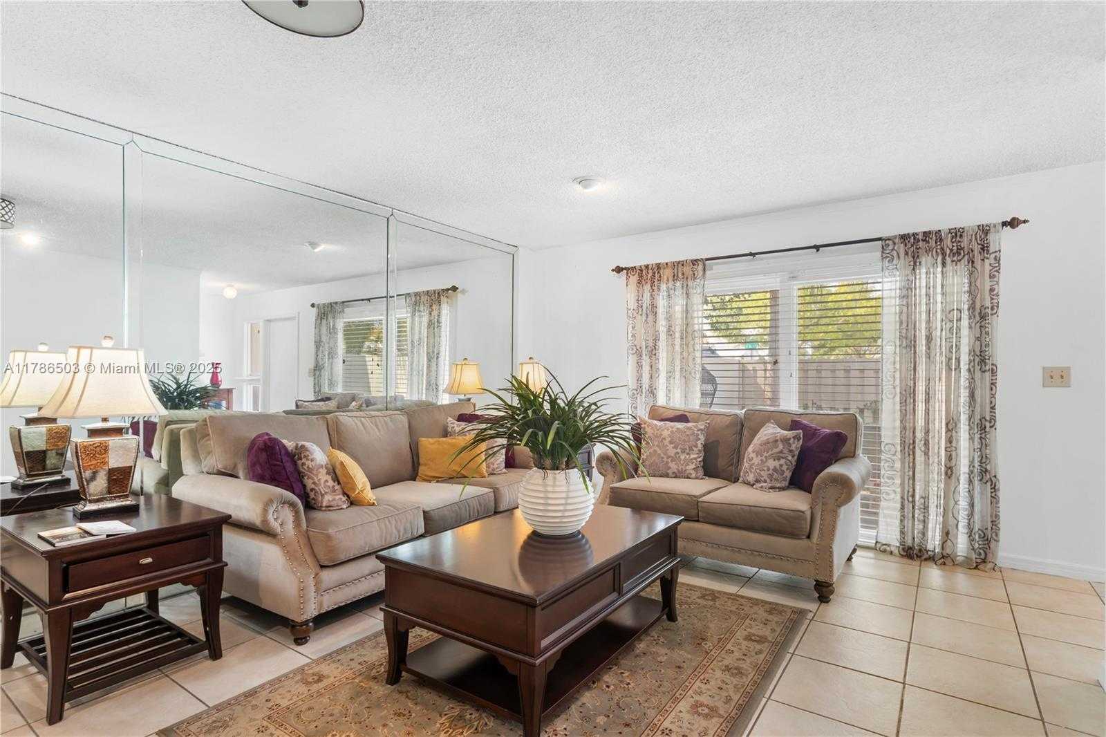 Small Image of 8306 SOUTH WEST 81ST TER, Miami Number 6